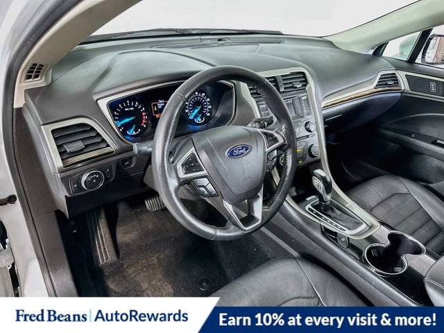 Used 2014 Ford Fusion SE w/ Equipment Group 202A FWD image 19