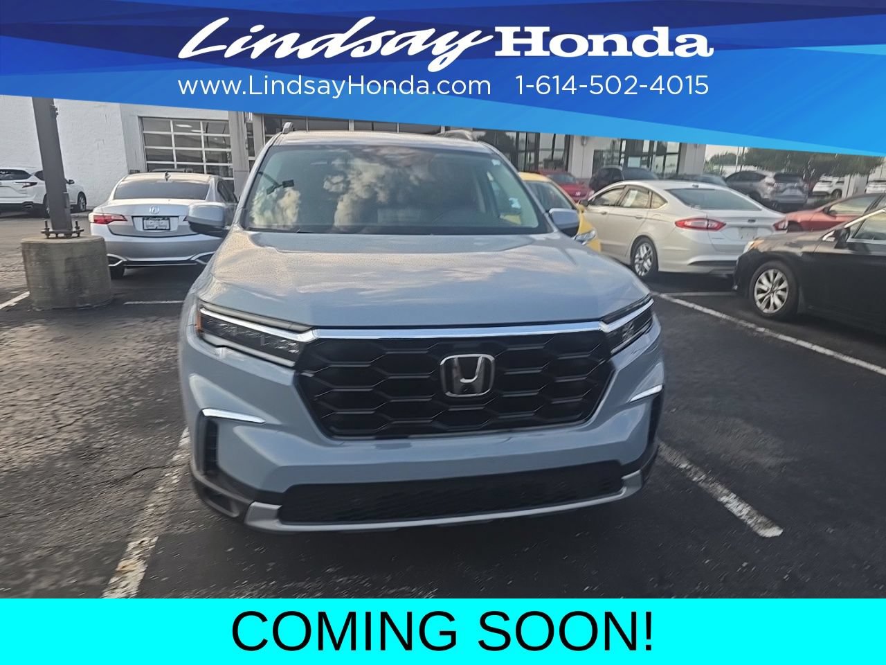 Used 2024 Honda Pilot Touring image 2