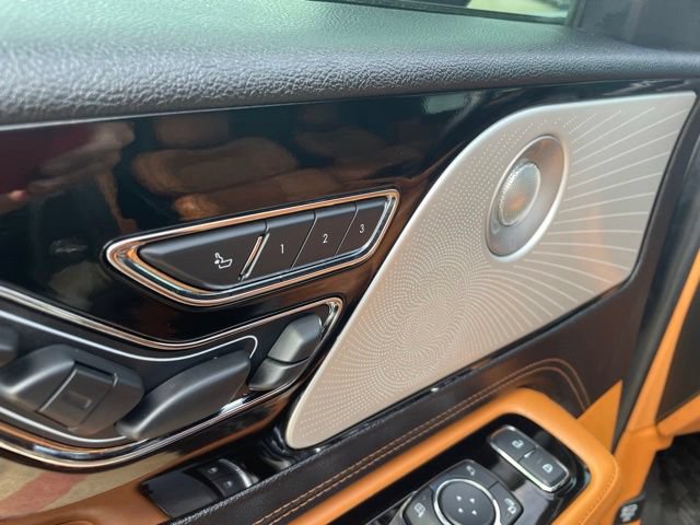 Used 2024 Lincoln Aviator Black Label AWD/4WD image 27