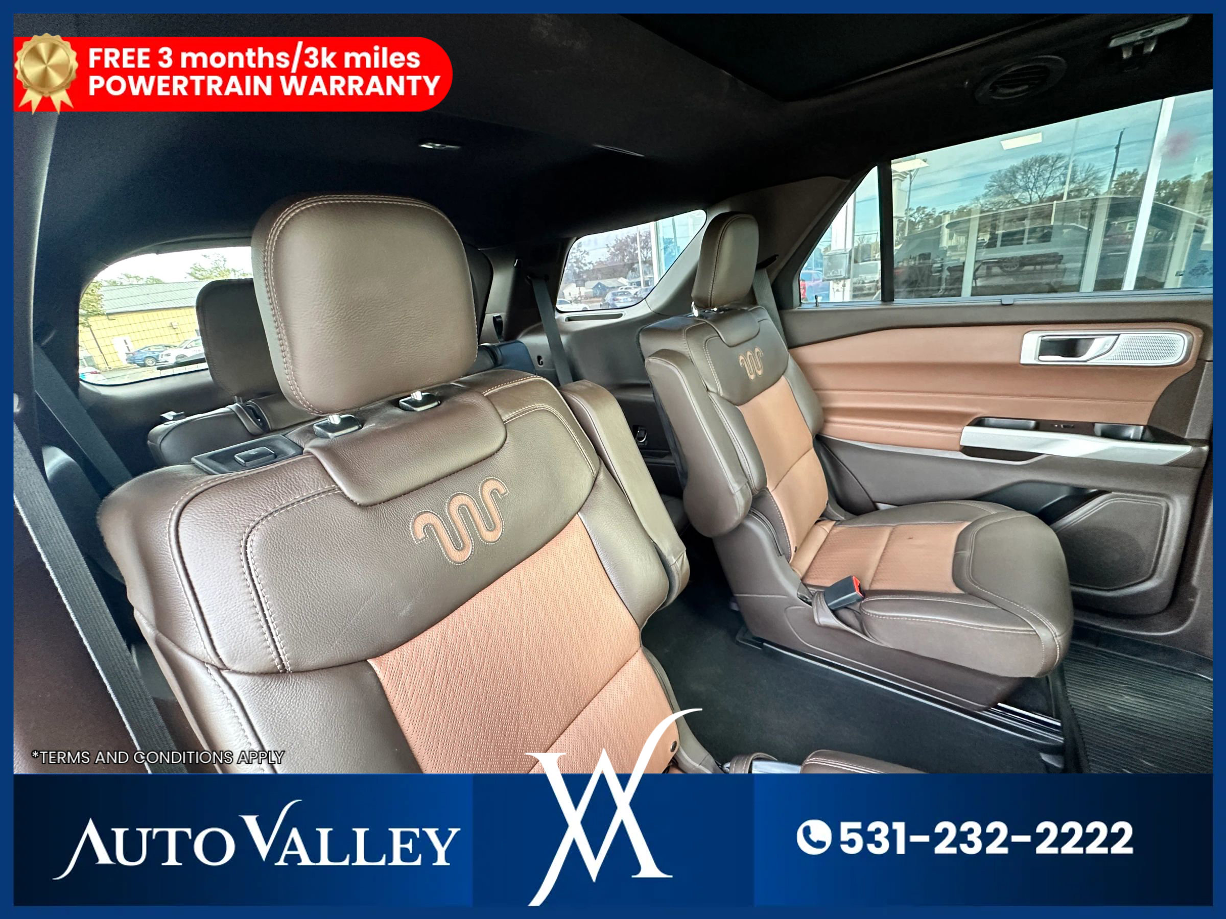 Used 2022 Ford Explorer King Ranch w/ Premium Technology Package image 32