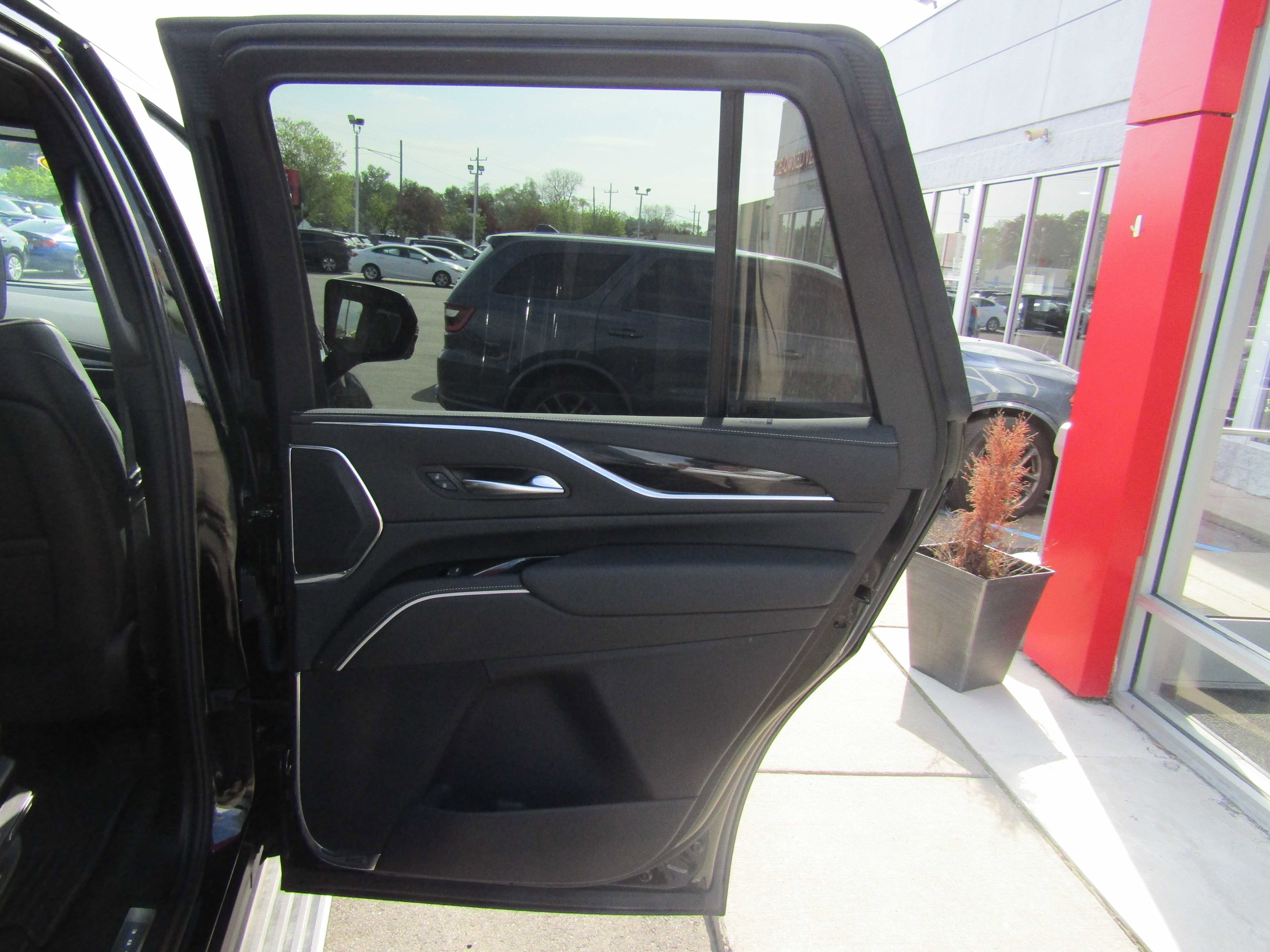 Used 2024 Cadillac Escalade Sport w/ LPO, ONYX Package AWD/4WD image 13