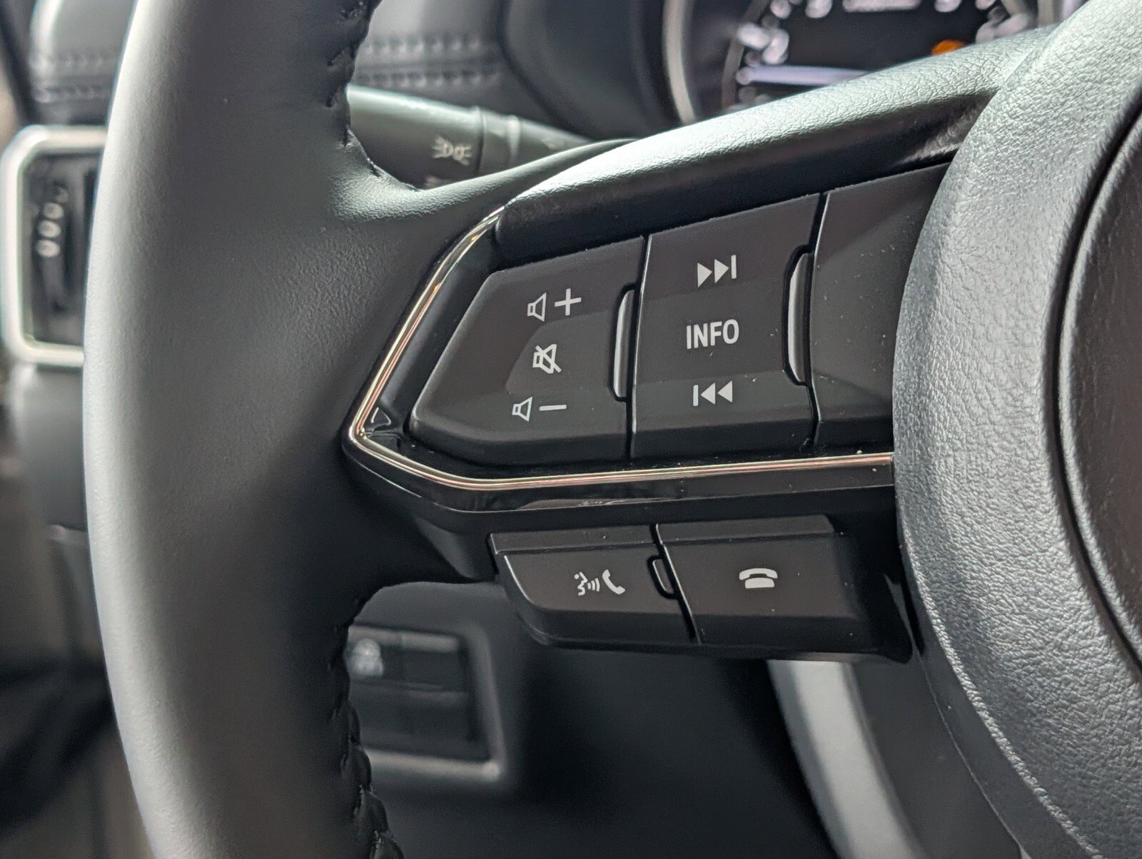 New 2025 MAZDA CX-5 AWD 2.5 S w/ Select Package image 18