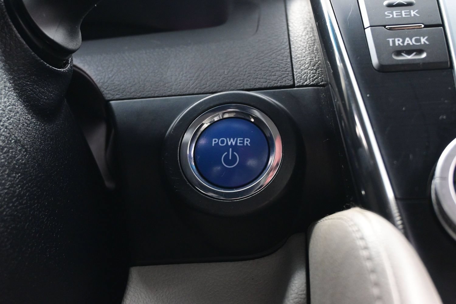 Used 2012 Toyota Camry XLE FWD image 21