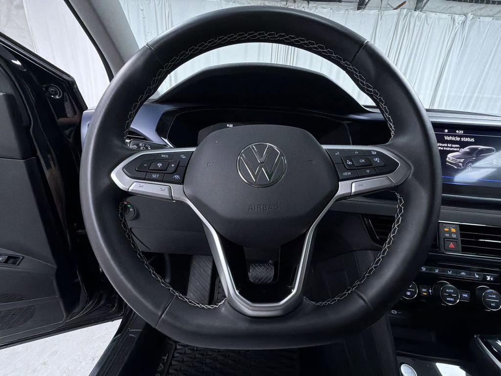 Used 2024 Volkswagen Taos SE image 24