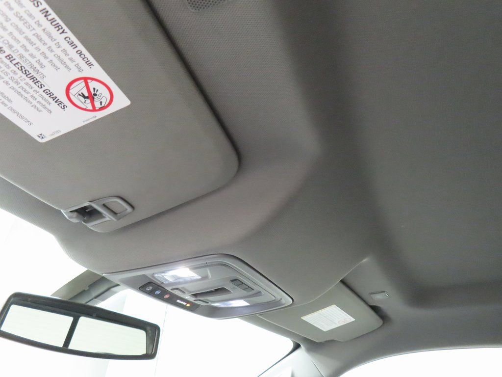 Used 2022 GMC Sierra 2500 SLT w/ SLT Convenience Package image 21