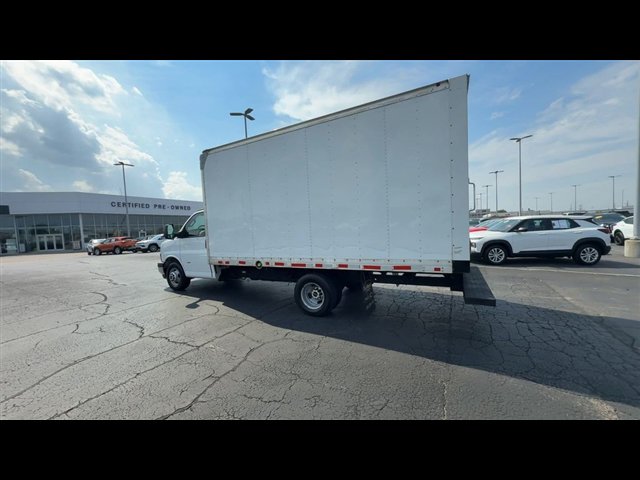 Used 2019 GMC Savana 3500 w/ Power Convenience Package RWD image 7