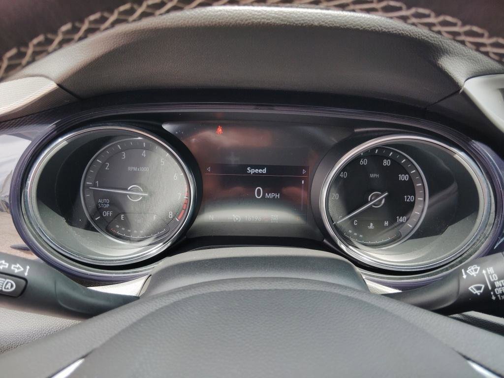 Used 2023 Buick Encore GX Select AWD/4WD image 18