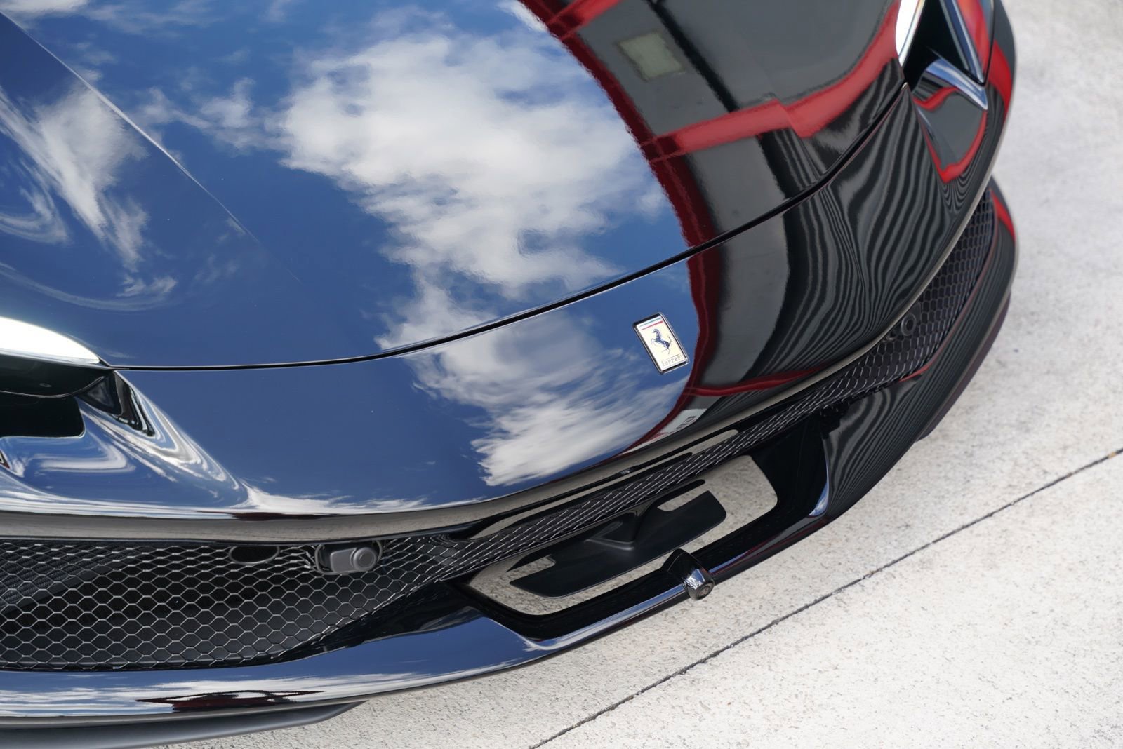 Used 2025 Ferrari 296 GTS RWD image 15