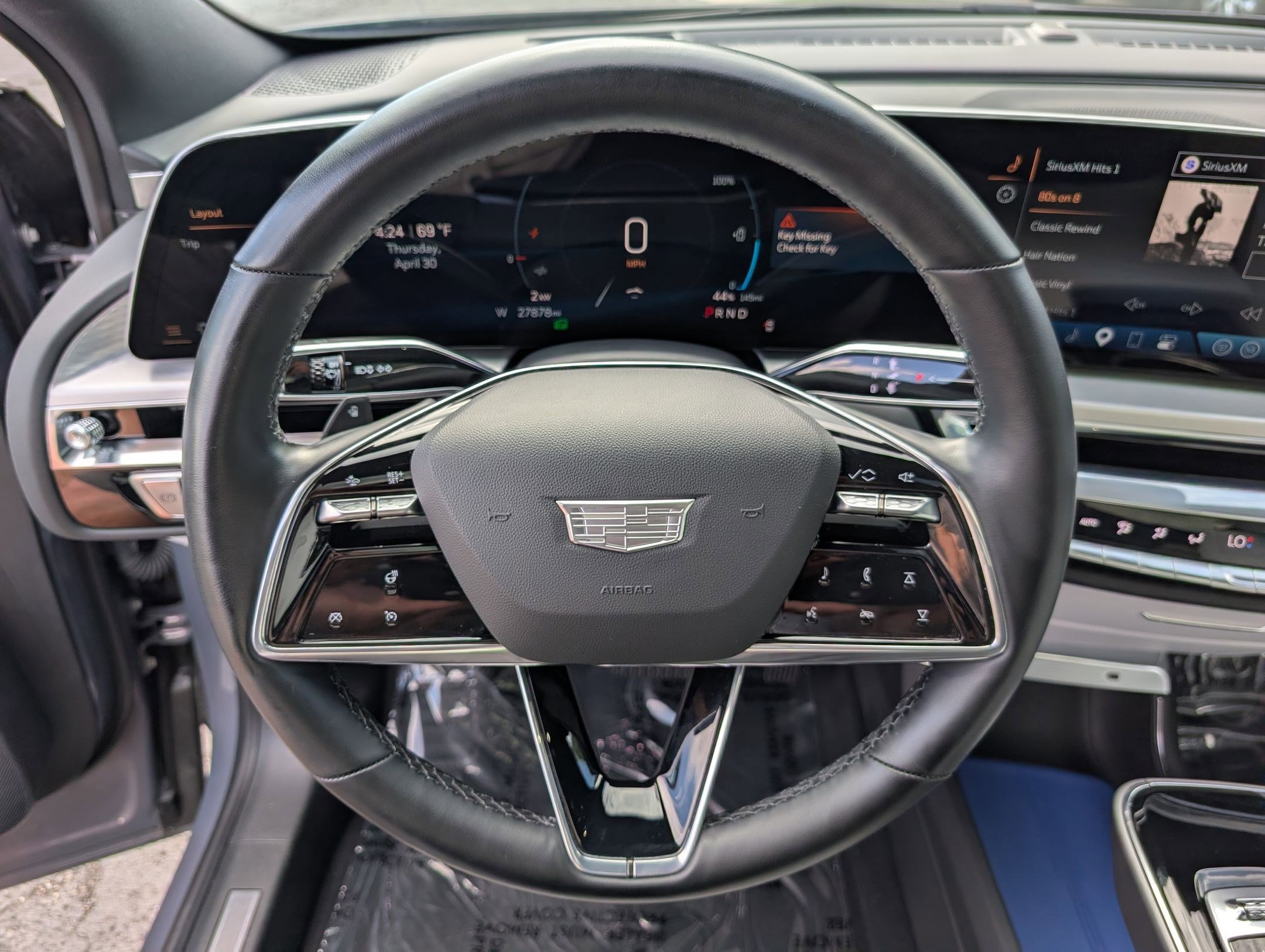 Certified 2024 Cadillac Lyriq Luxury AWD/4WD image 16