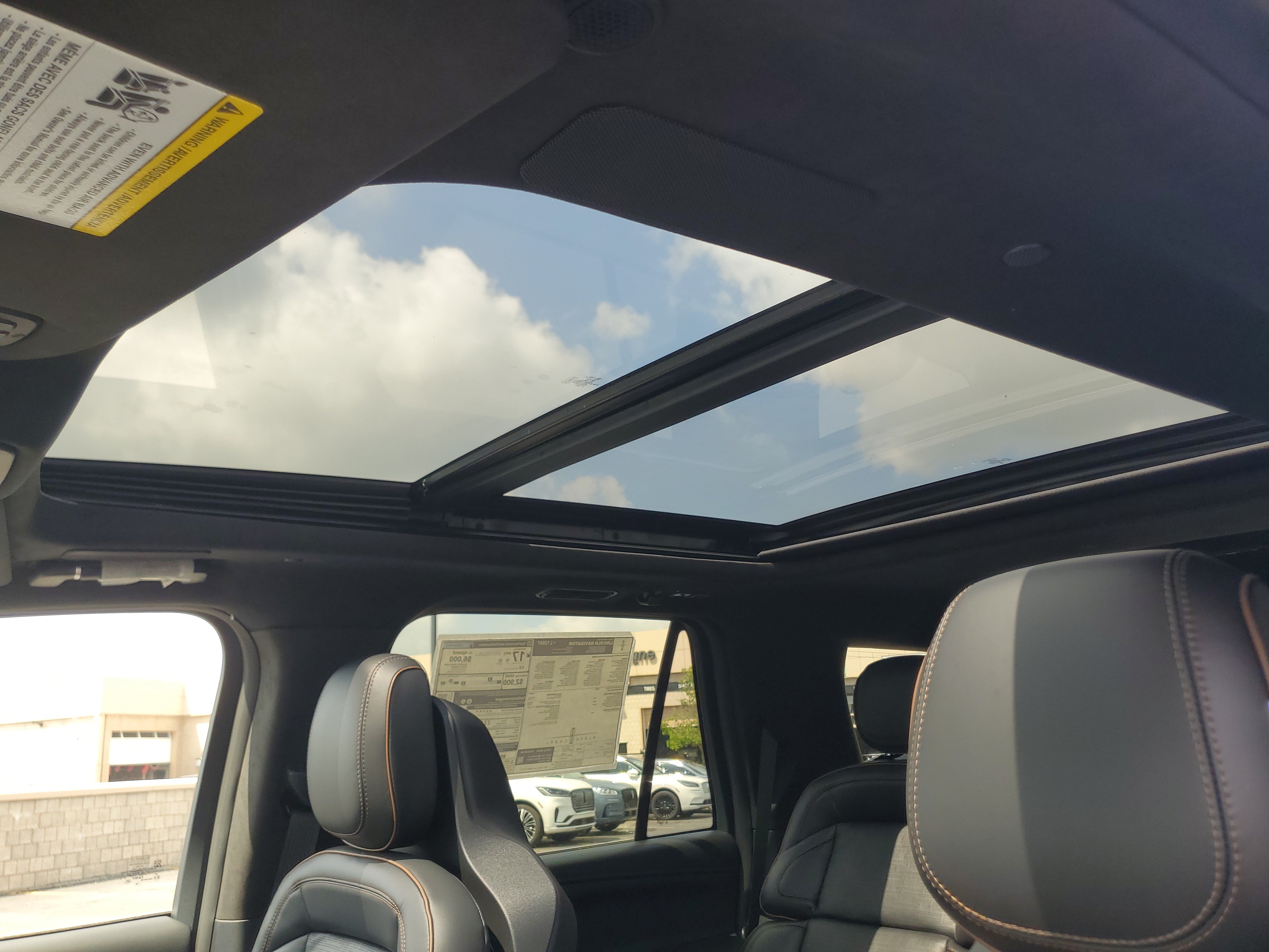 New 2026 Lincoln Navigator Black Label AWD/4WD image 11