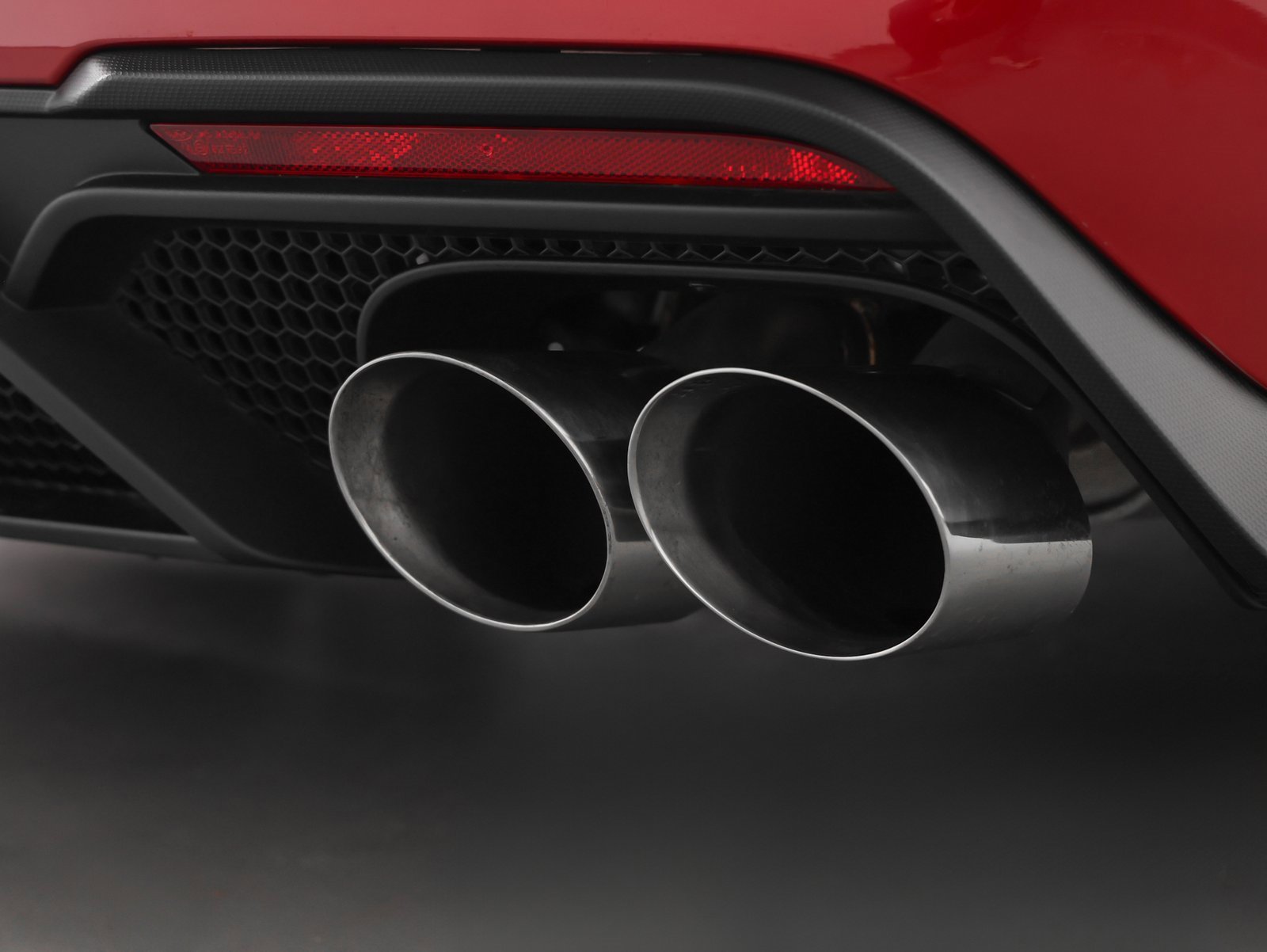 Used 2020 Ford Mustang Shelby GT500 w/ Carbon Fiber Track Pack image 35