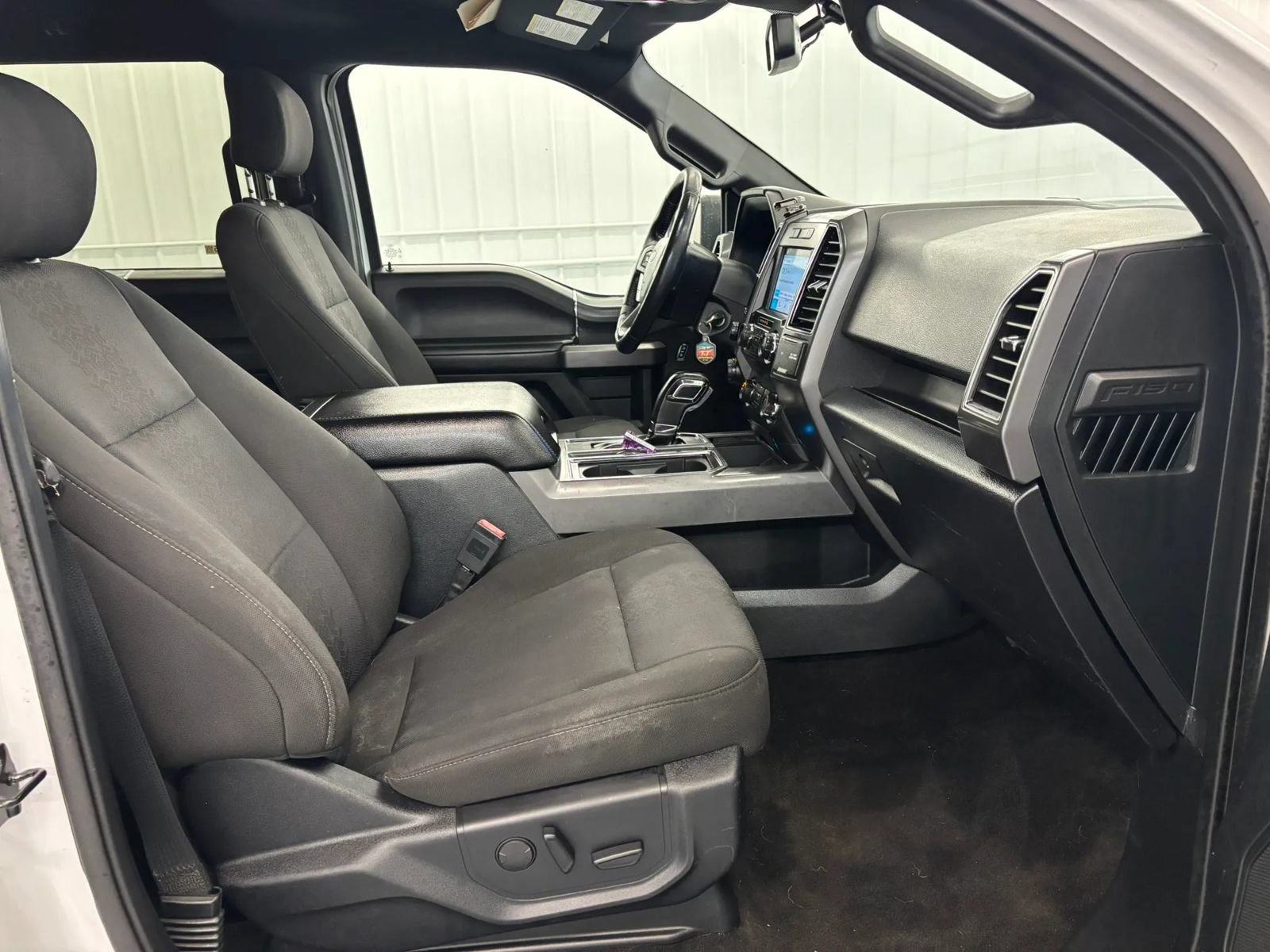 Used 2019 Ford F150 XLT w/ Equipment Group 302A Luxury AWD/4WD image 28
