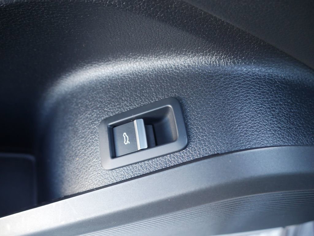 Certified 2023 Audi SQ5 Premium Plus w/ Premium Plus Package image 18