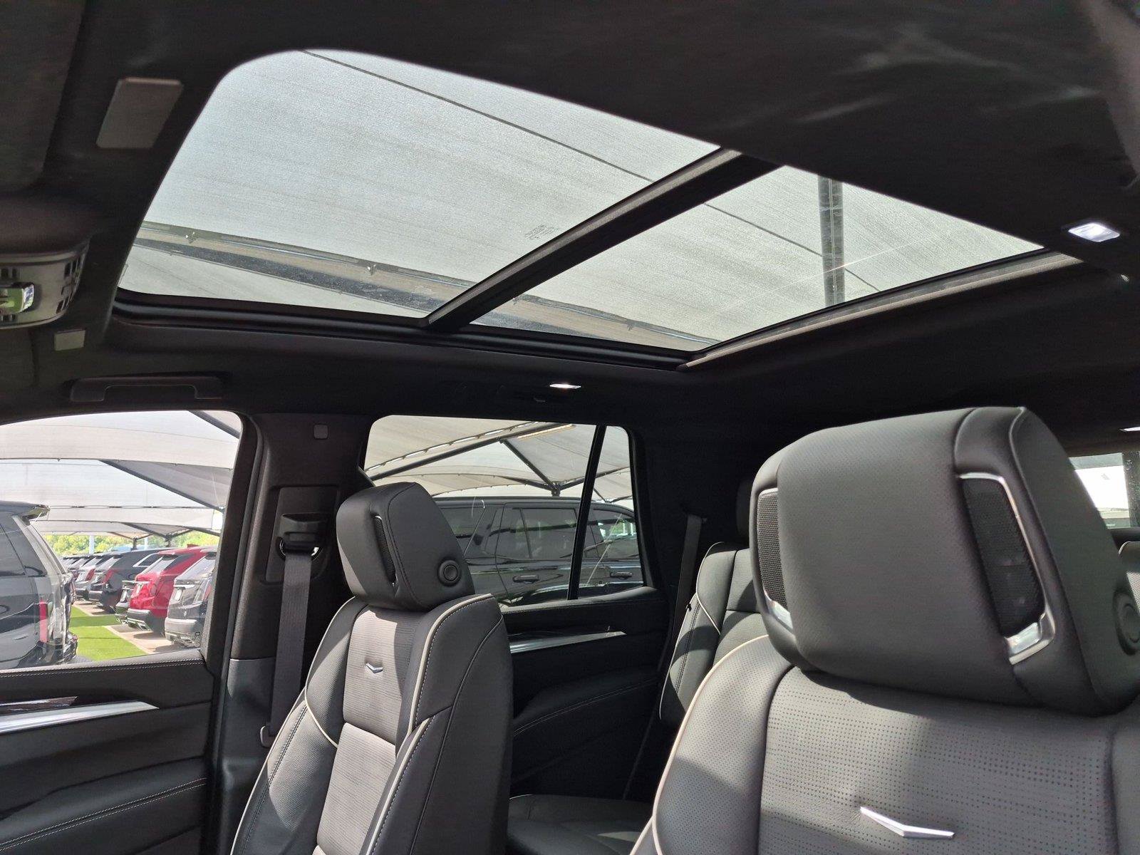 New 2026 Cadillac Escalade Sport w/ Touring Package AWD/4WD image 9