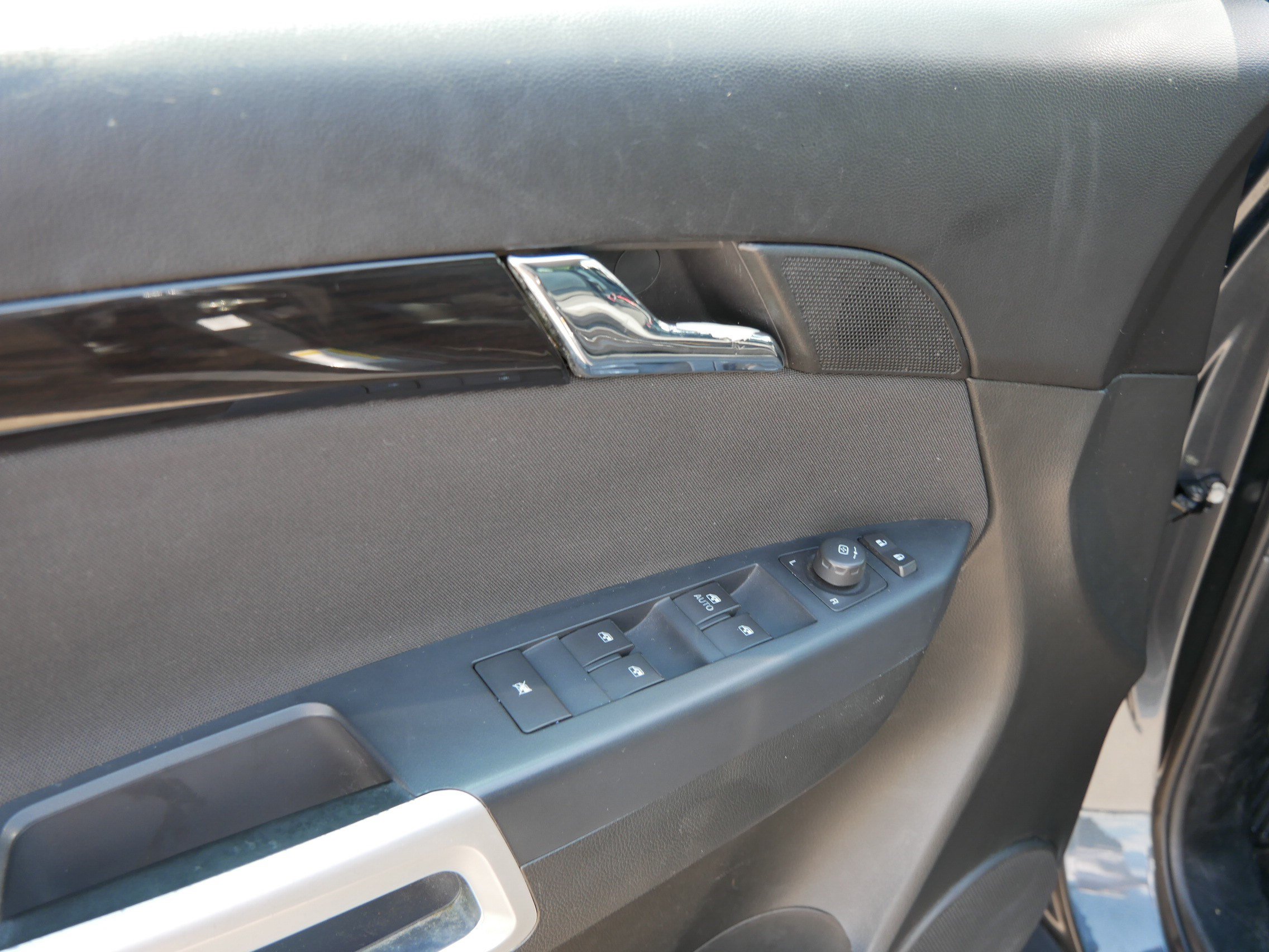 Used 2013 Chevrolet Captiva Sport LS FWD image 19