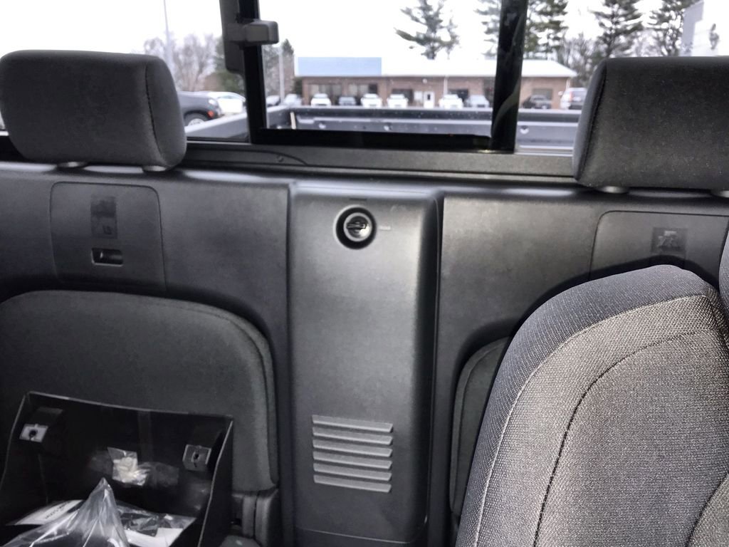 New 2026 Nissan Frontier S image 21