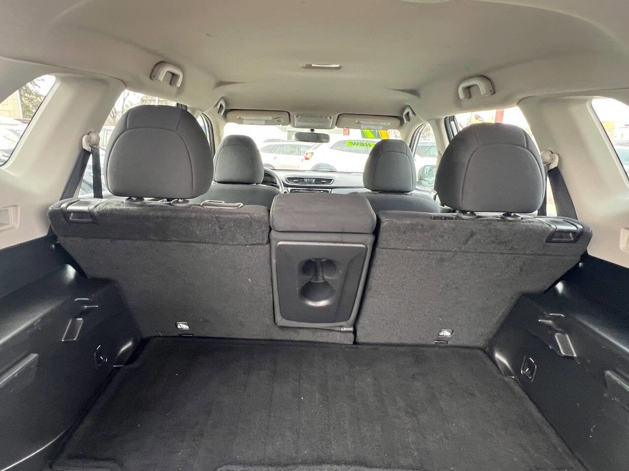 Used 2017 Nissan Rogue S FWD image 8
