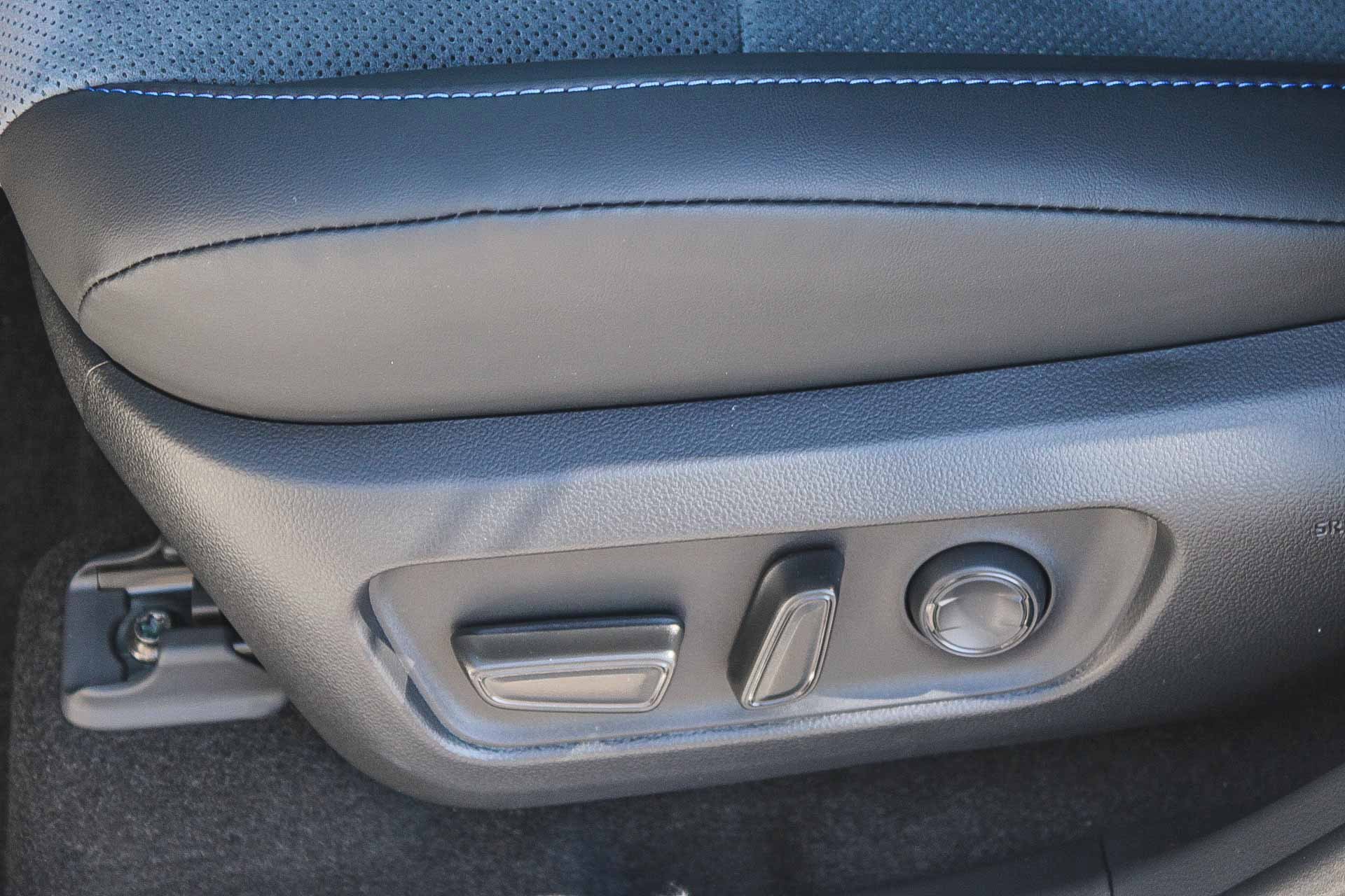 New 2026 Toyota RAV4 XSE AWD/4WD image 24