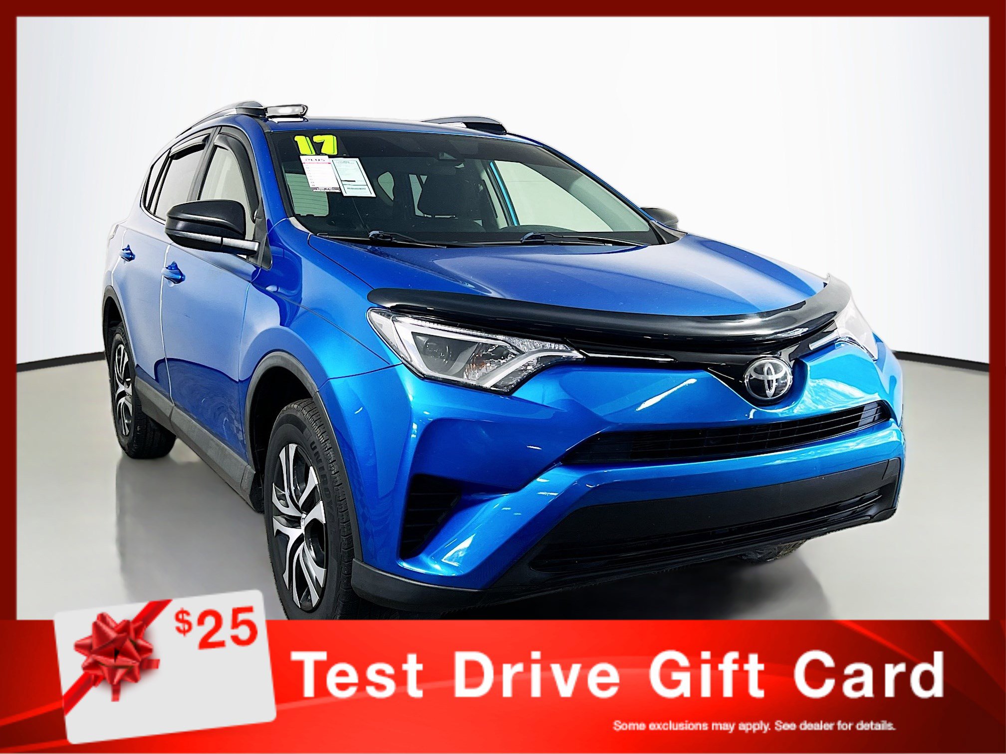 Used 2017 Toyota RAV4 LE FWD image 1
