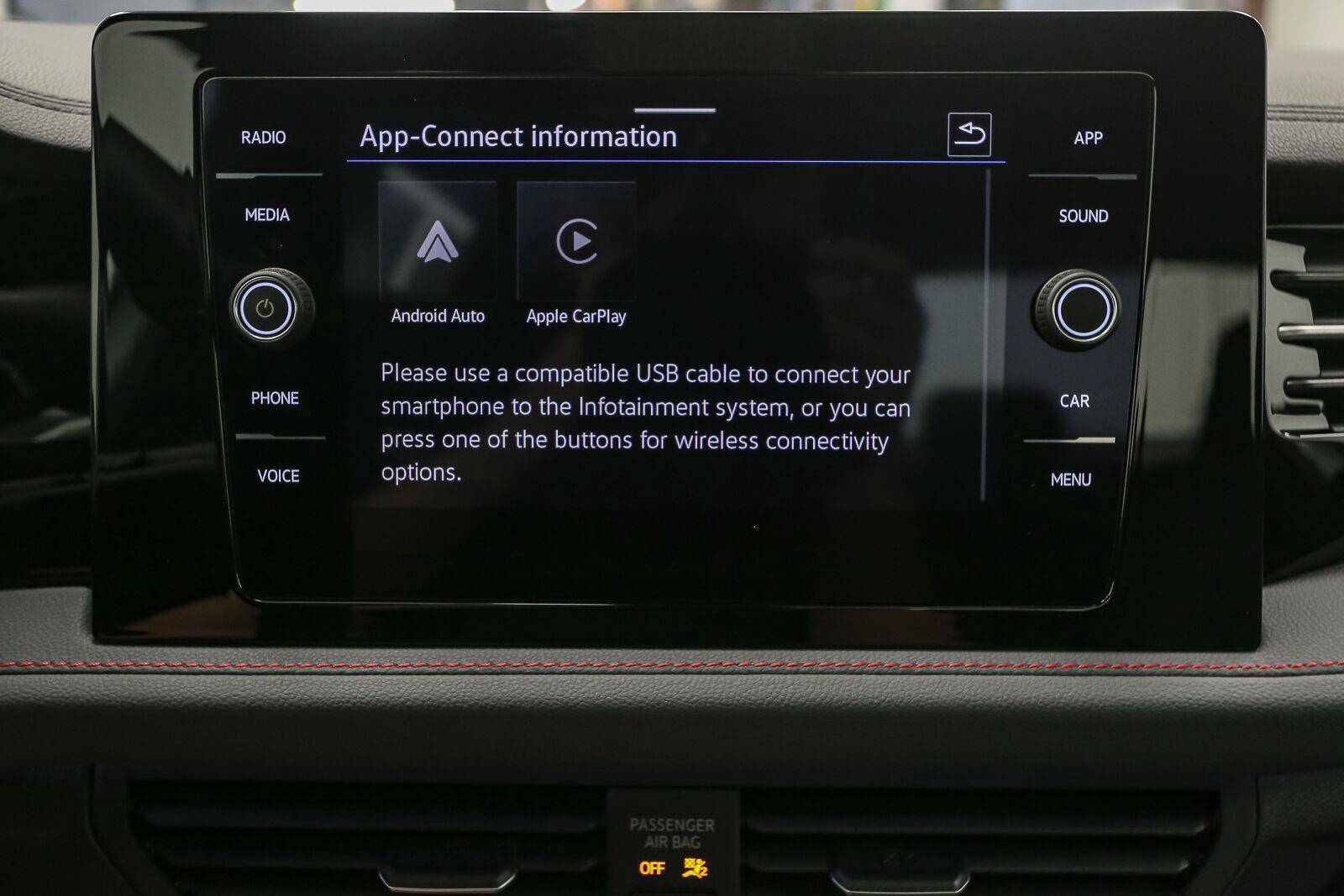 Certified 2025 Volkswagen Jetta GLI Autobahn FWD image 28