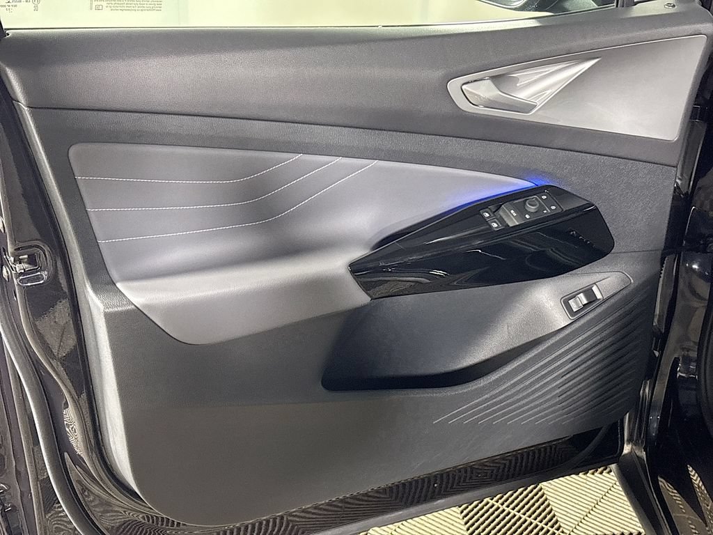 Certified 2023 Volkswagen ID.4 Pro S AWD/4WD image 11