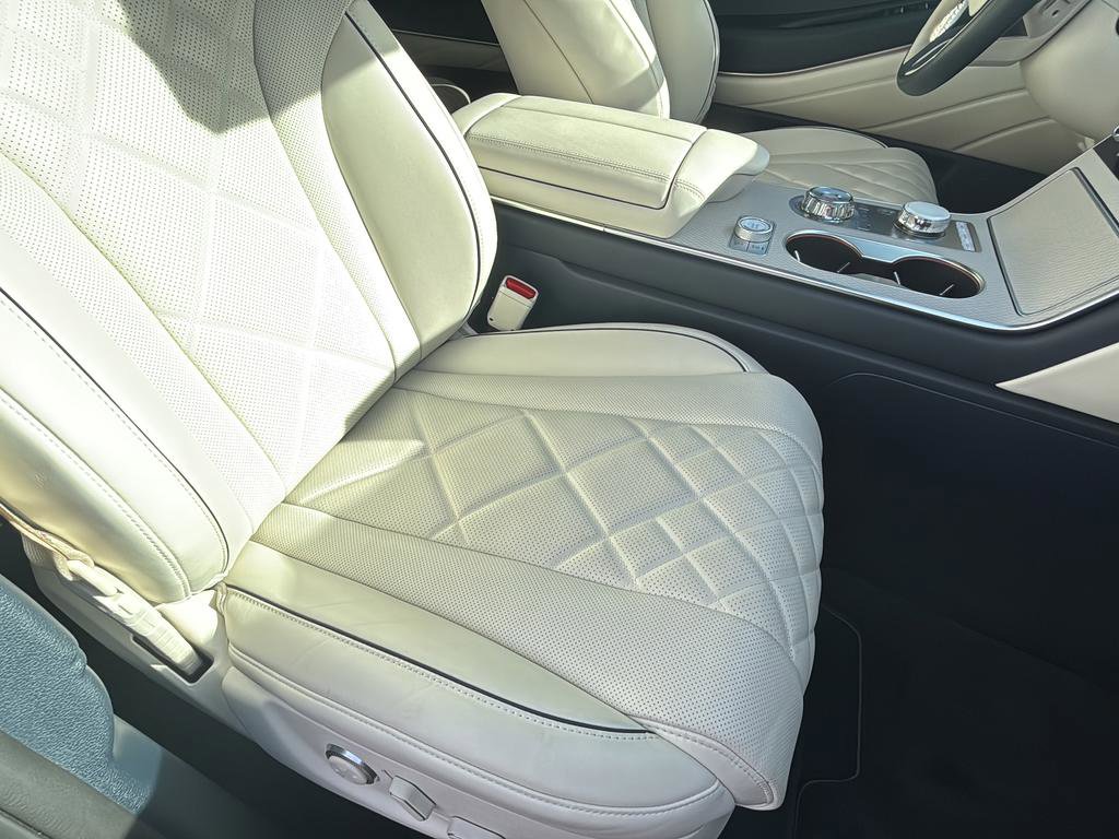 Certified 2025 Genesis GV80 3.5T Prestige AWD/4WD image 51