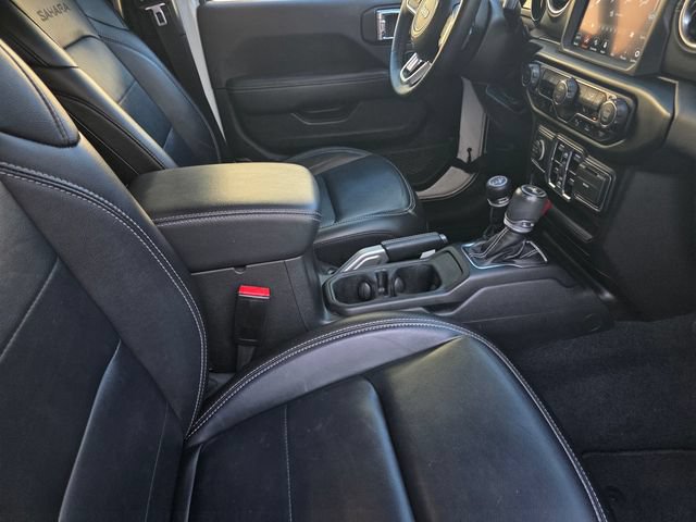 Used 2022 Jeep Wrangler Unlimited Sahara w/ Cold Weather Group AWD/4WD image 19