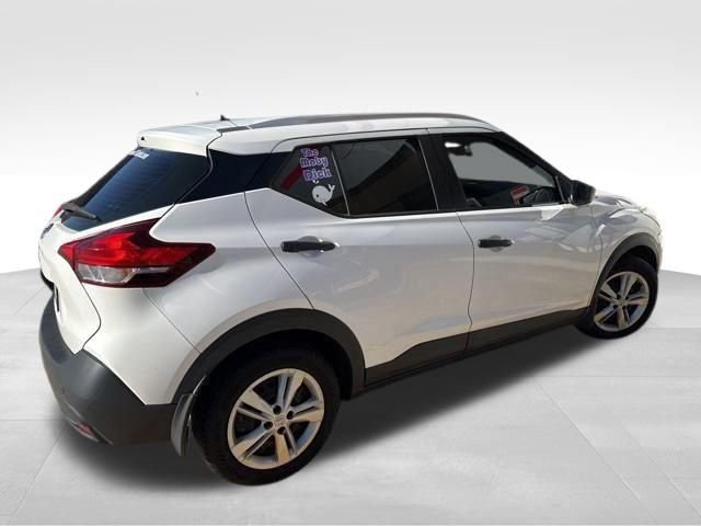 Used 2019 Nissan Kicks S w/ Exterior Electronics Package image 8