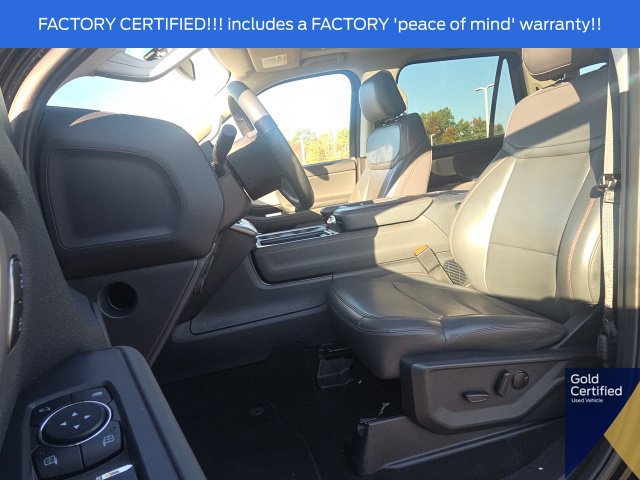 Used 2025 Ford Expedition Active AWD/4WD image 30