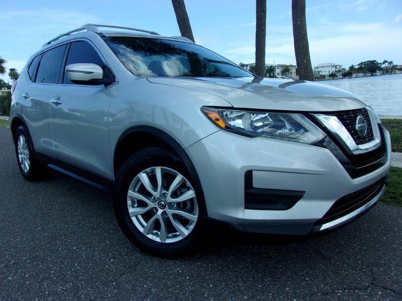 Used 2019 Nissan Rogue S w/ Special Edition Package FWD image 9