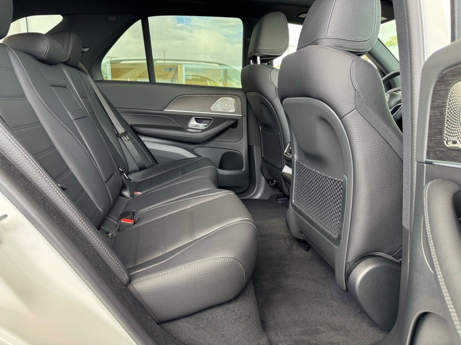 New 2026 Mercedes-Benz GLE 580 4MATIC image 21