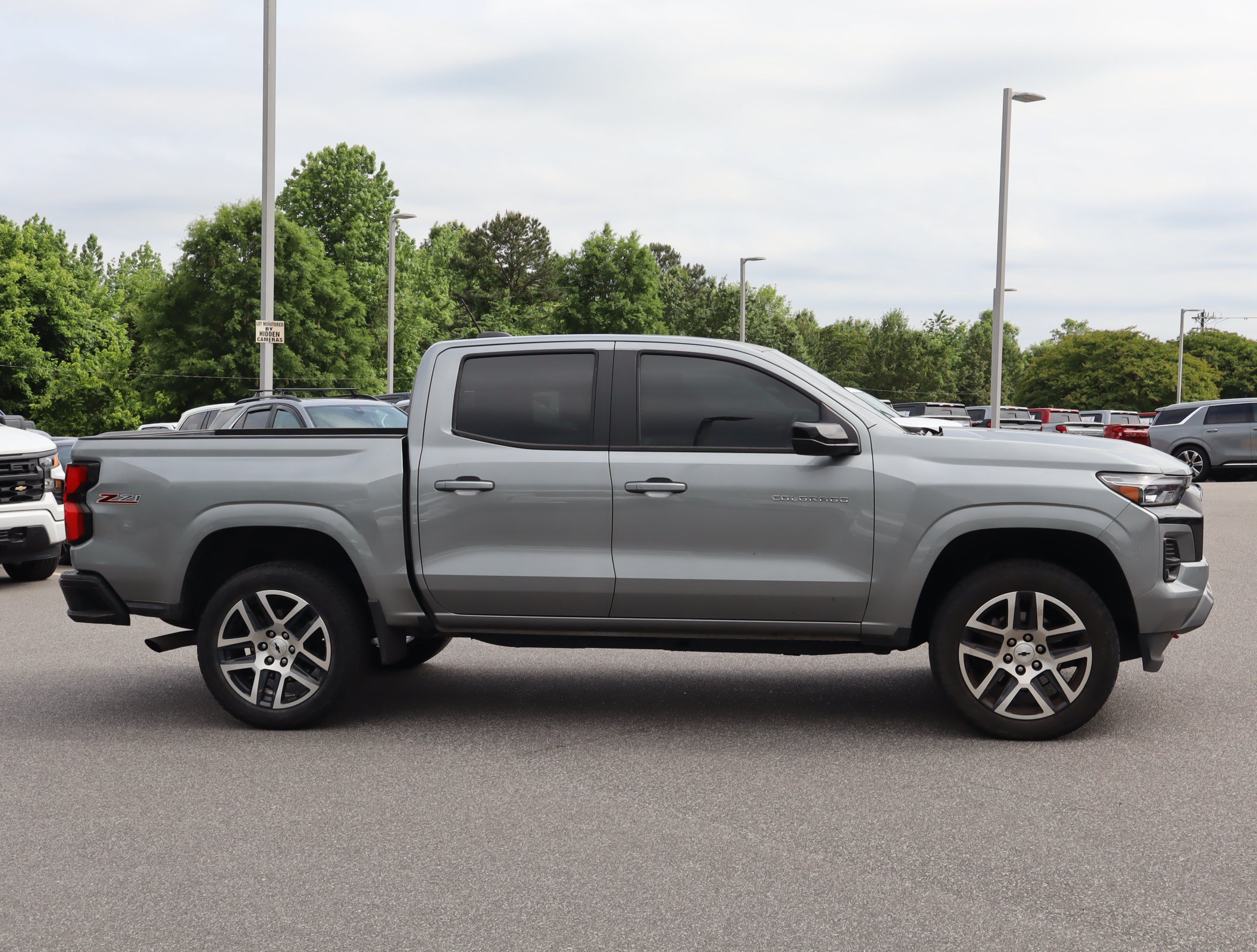 Used 2023 Chevrolet Colorado Z71 w/ Z71 Convenience Package 2 AWD/4WD image 10