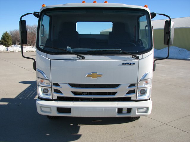 New 2024 Chevrolet Low Cab Forward 5500XG RWD image 3