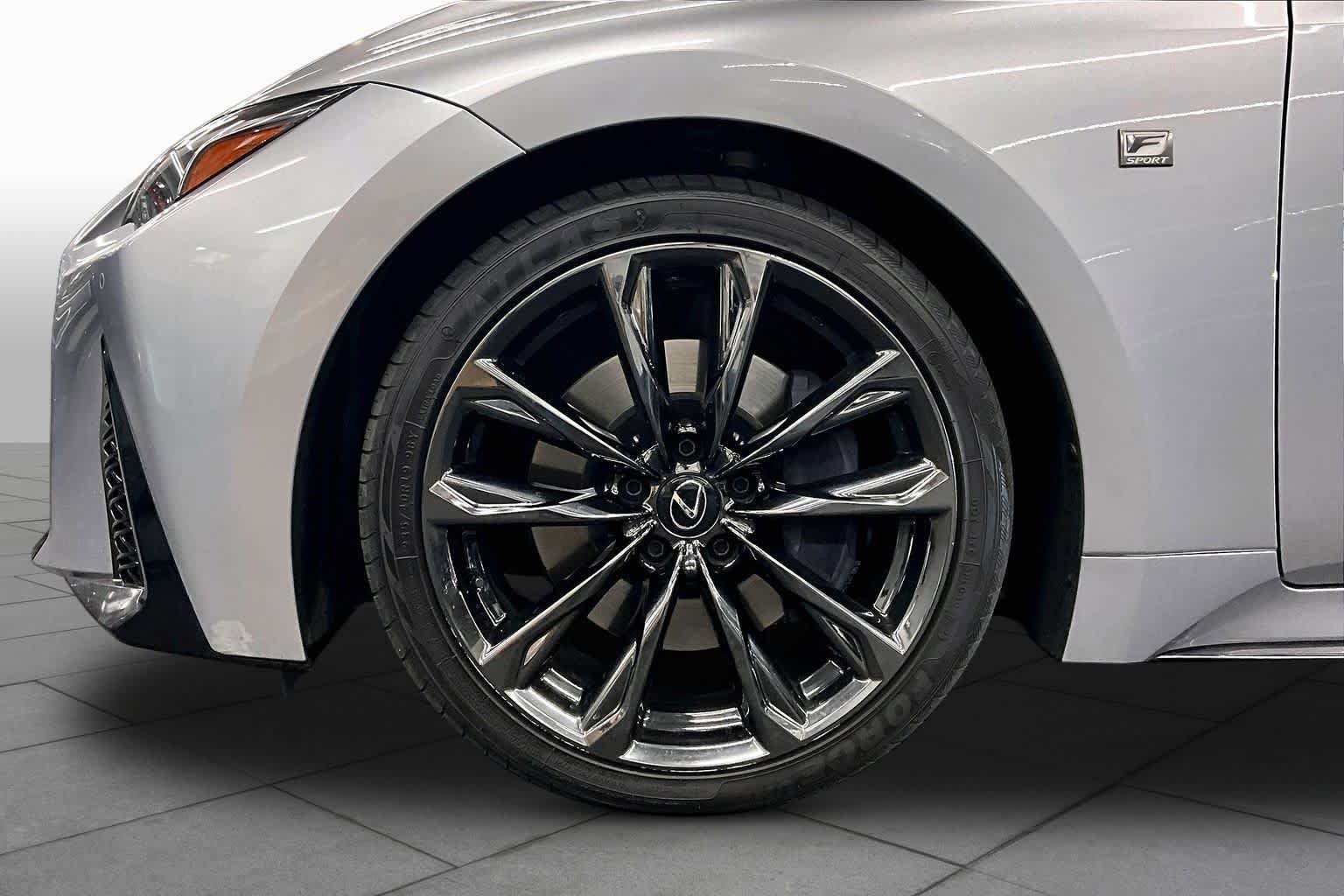 Used 2023 Lexus IS 350 F Sport RWD image 10