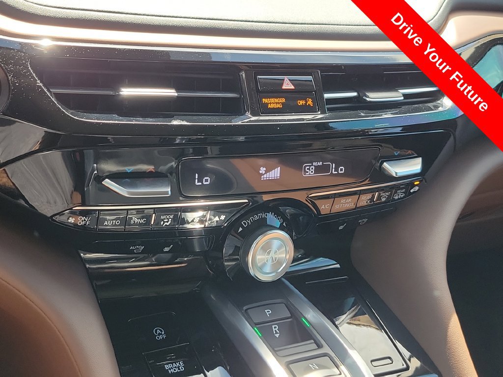Used 2024 Acura MDX w/ Technology Package AWD/4WD image 13