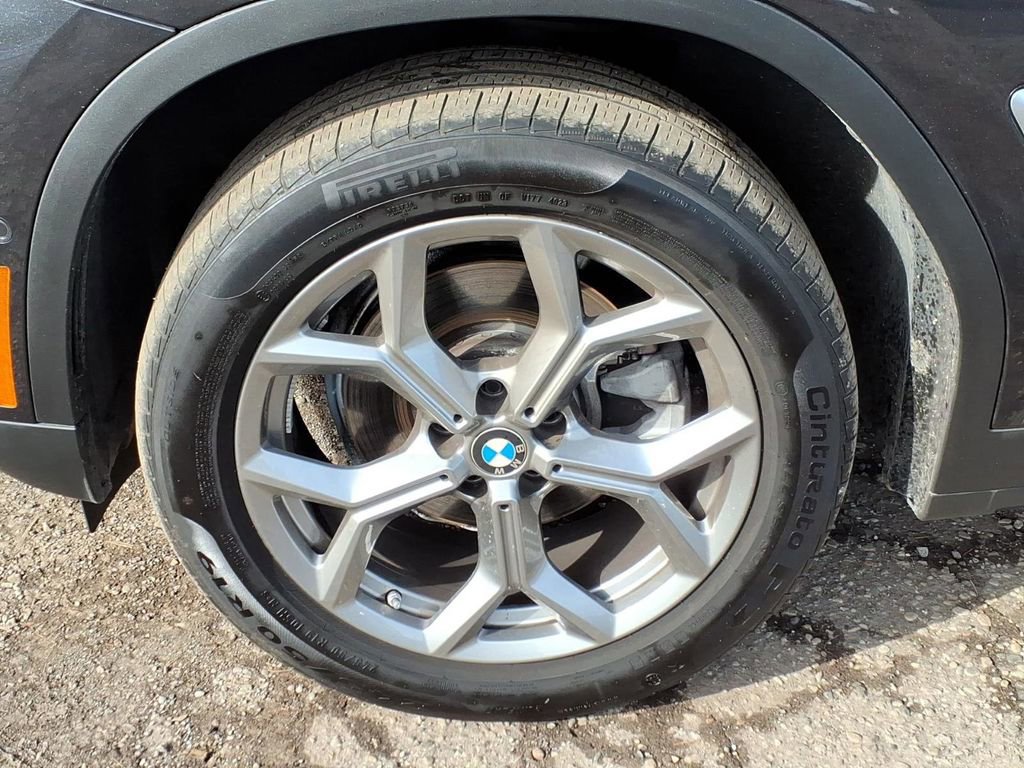 Used 2024 BMW X3 xDrive30i AWD/4WD image 9