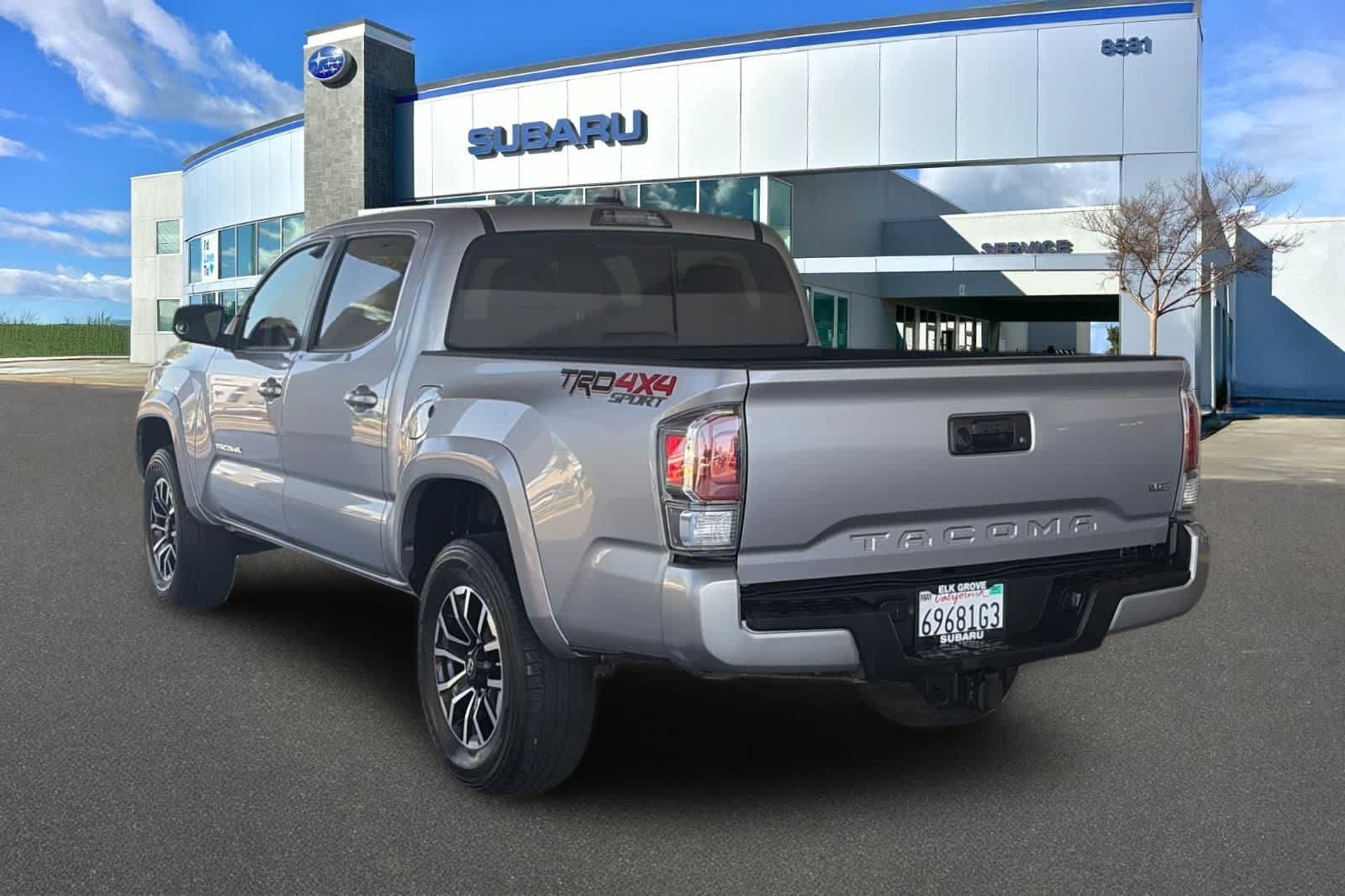 Used 2020 Toyota Tacoma TRD Sport AWD/4WD image 8