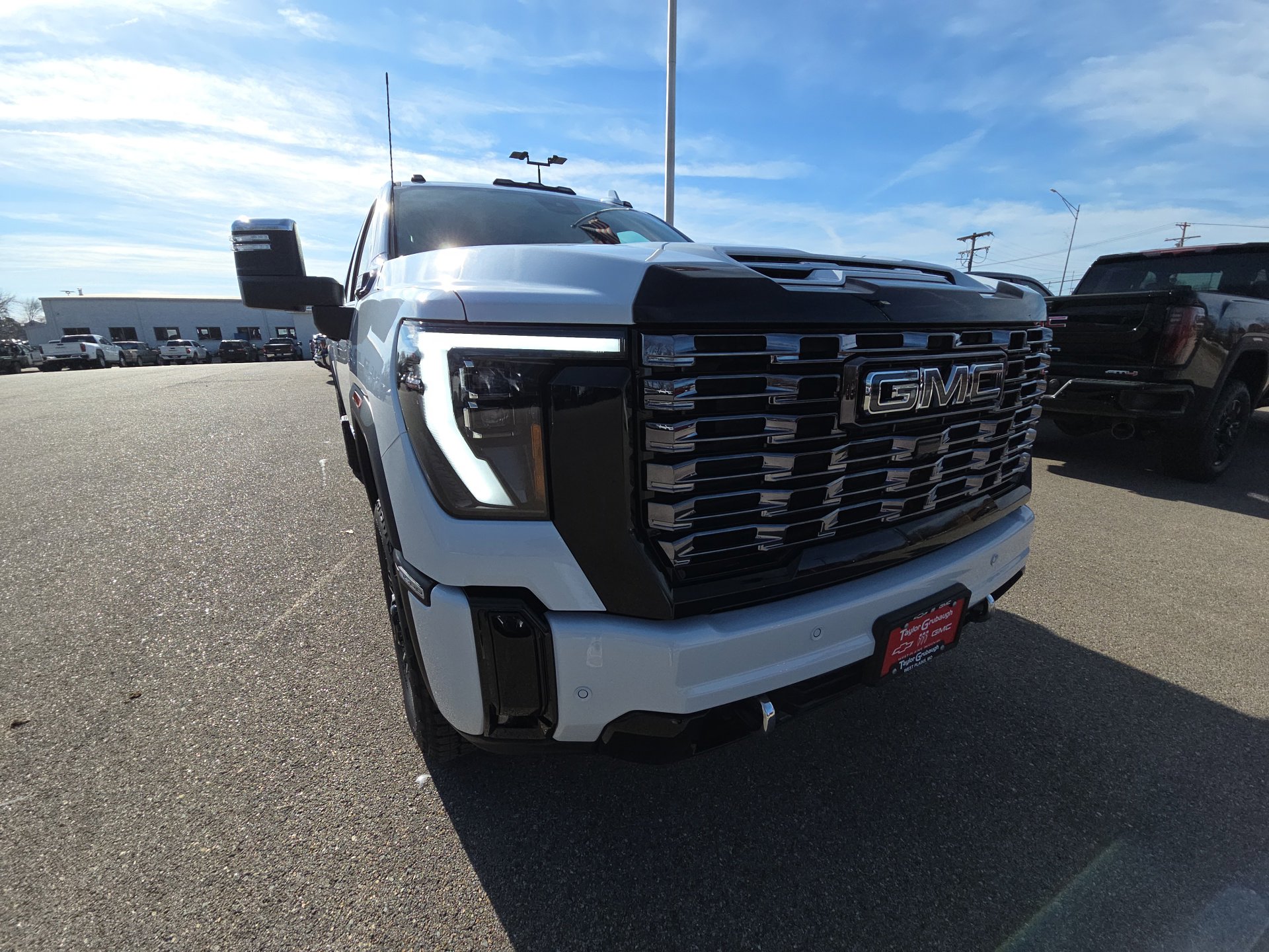 New 2026 GMC Sierra 3500 Denali Ultimate image 13