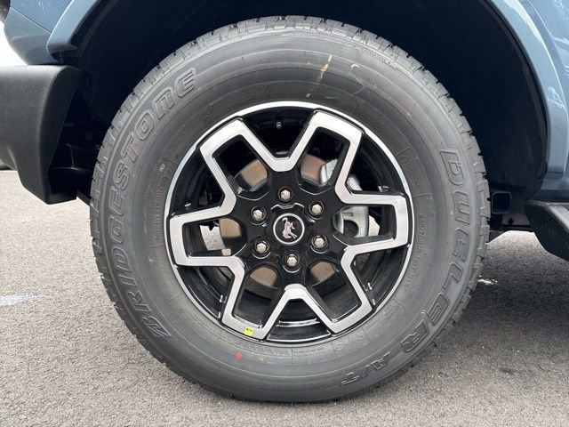 New 2025 Ford Bronco Outer Banks image 9