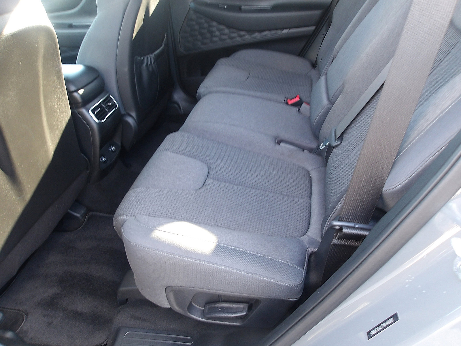 Certified 2022 Hyundai Santa Fe SE image 12