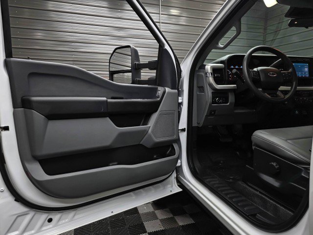 Used 2023 Ford F350 XL w/ XL Chrome Package RWD image 27