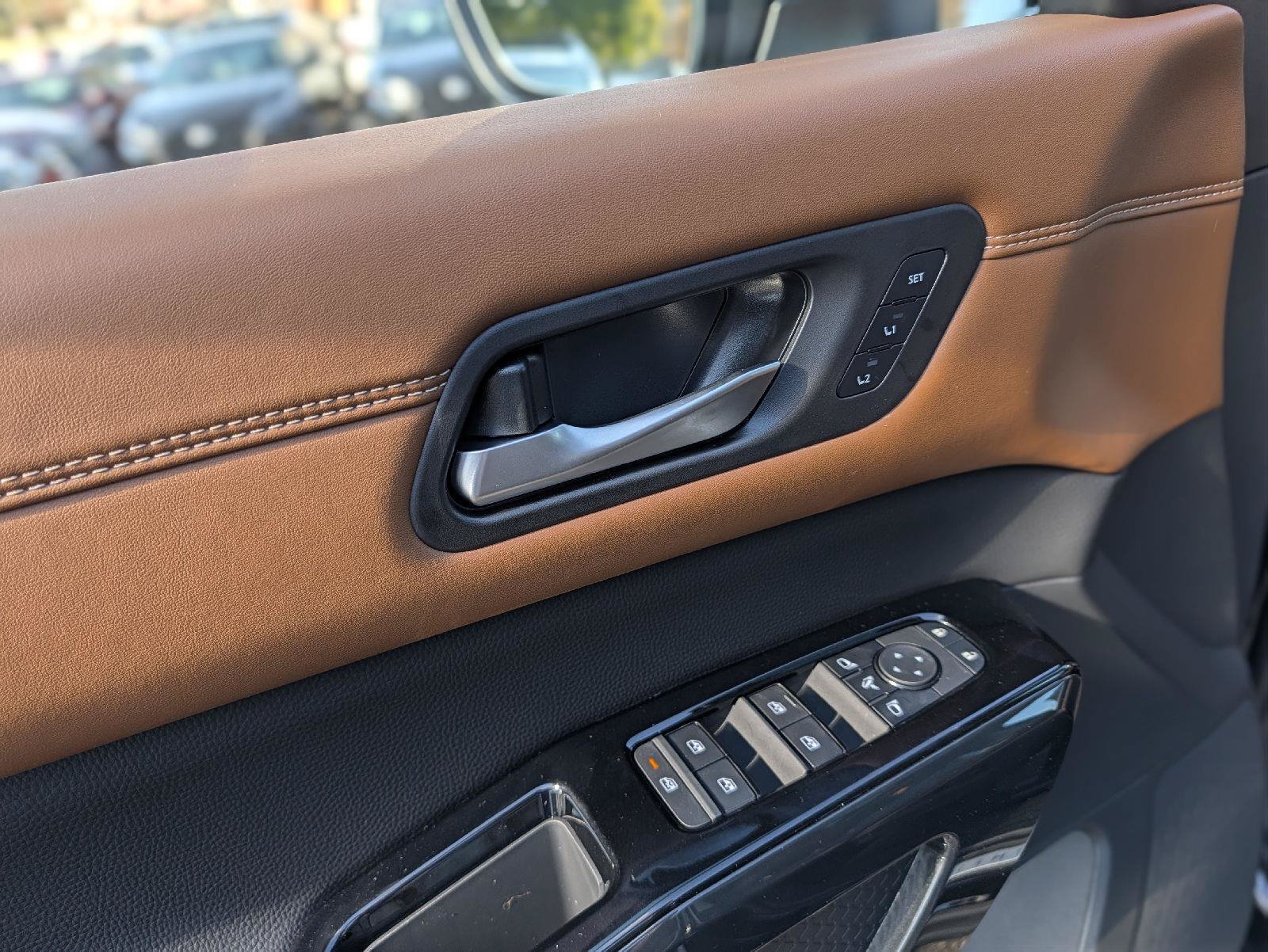 New 2026 Nissan Pathfinder Platinum AWD/4WD image 40