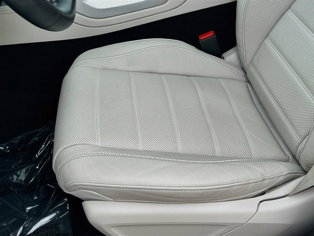 Used 2026 Mercedes-Benz GLS 580 4MATIC image 20