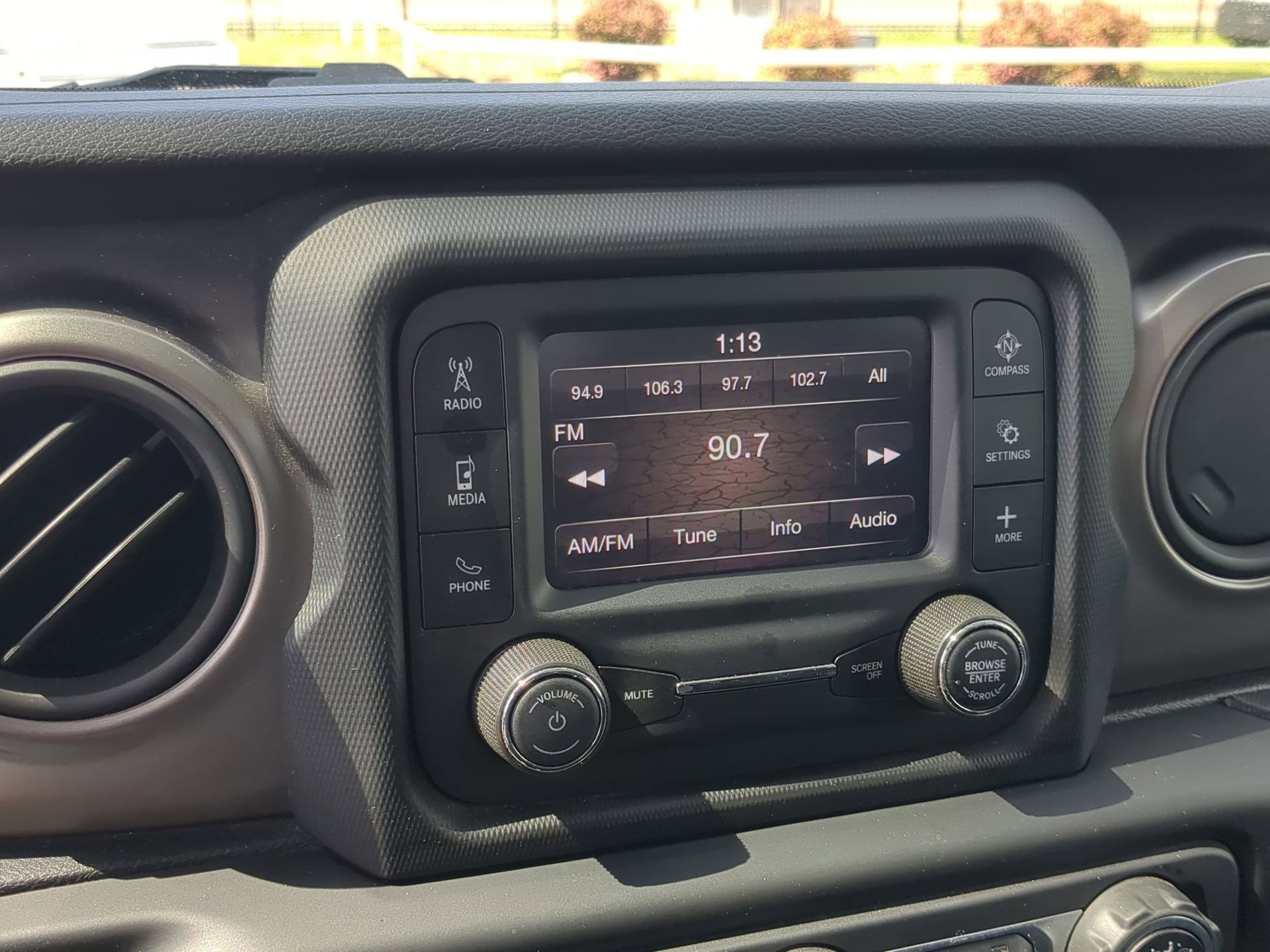 Used 2021 Jeep Wrangler Sport image 17