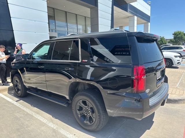 Used 2017 Chevrolet Tahoe LT w/ Luxury Package AWD/4WD image 4