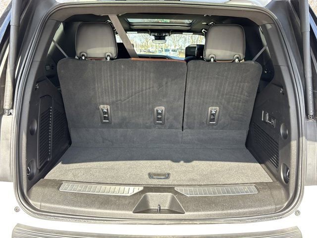 Used 2023 GMC Yukon Denali Ultimate image 8
