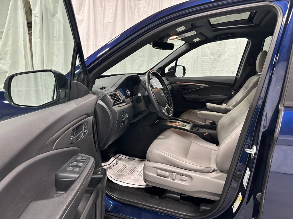 Used 2023 Honda Passport EX-L image 9