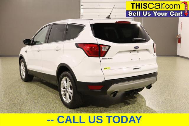 Used 2019 Ford Escape SE image 5