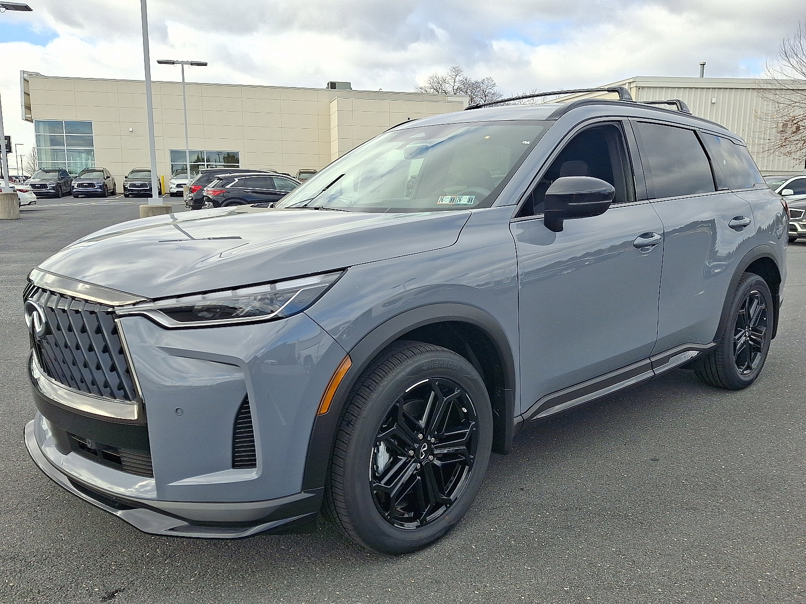 New 2026 INFINITI QX60 Sport w/ Dark Cargo Package image 2