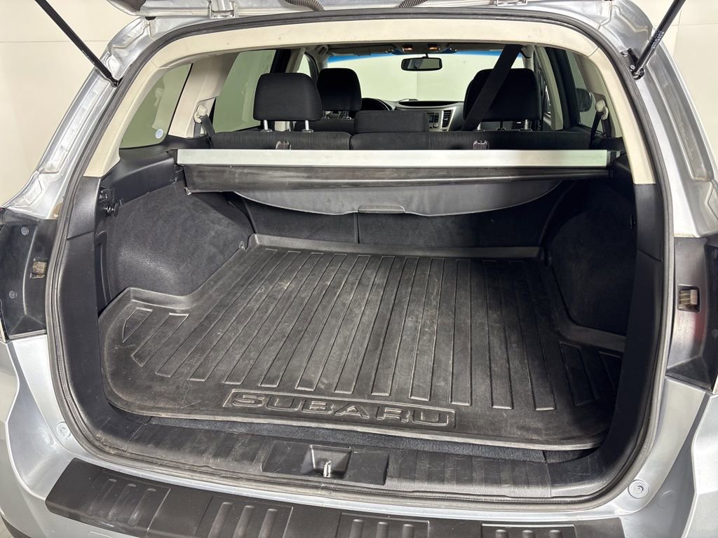 Used 2013 Subaru Outback 2.5i Premium image 18